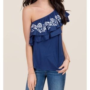 Francescas Ruffle Embroidered Top Like New